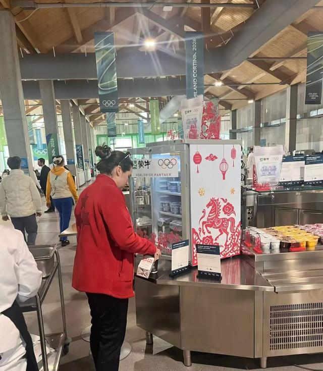 天天盈球-米兰冬奥，中国品牌拿下“首个”